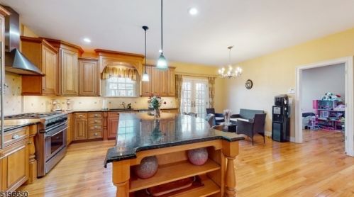 167 Graham Ave, Paterson NJ  07508-2961 exterior