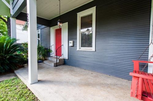207 39th St, Austin TX  78751-5030 exterior