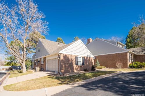 7162 Poplar St, Englewood CO  80112-1636 exterior