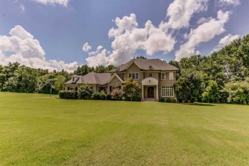 2515 Langston Ln, Eads, TN 38028-6916