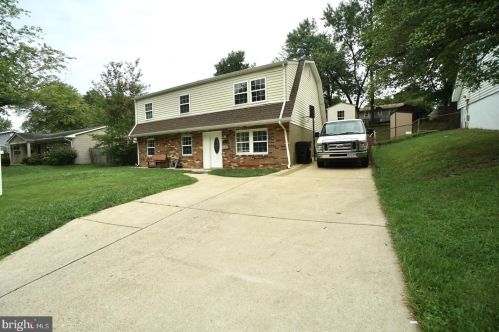 13115 Haddock Rd, Woodbridge, VA 22193-5201