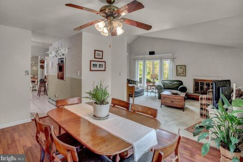 2475 Enola Rd, Carlisle, PA 17013-8692