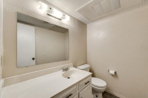 703 Shady Grove Rd, Irving TX  75060-6024 exterior