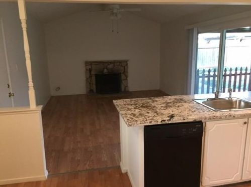 6513 Misty Creek Dr, Citrus Heights, CA 95621-1844