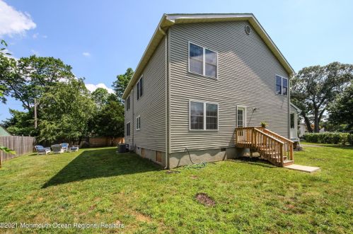 39 Harrison Ave, Tinton Falls NJ  07701 exterior