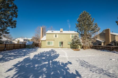 18202 Nassau Dr, Denver CO 80013-3346 exterior