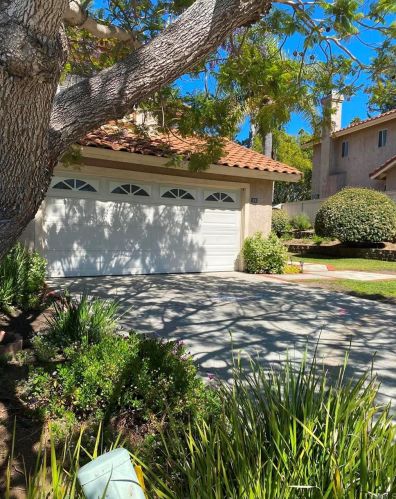 1690 Countryside Dr, Vista, CA 92081-8723