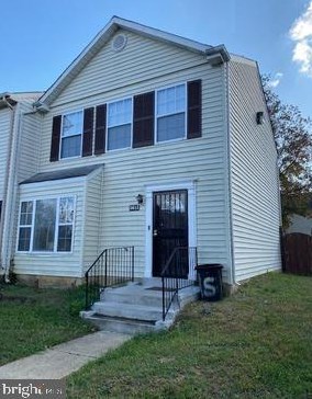 5615 Regency Ln, Forestville, MD 20747-3810