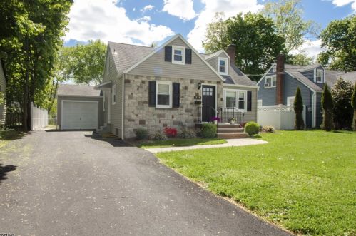 330 Jerusalem Rd, Scotch Plains, NJ 07076-1437