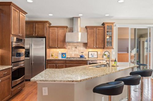 5421 Eaton Park Way, Aurora CO 80016-4292 exterior