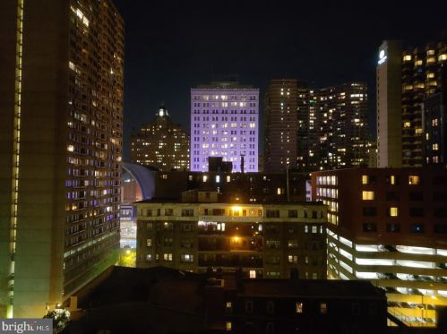 250 13th St, Philadelphia PA  19107-5615 exterior