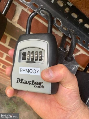 2248 Washington Ave, Silver Spring MD  20910-2646 exterior