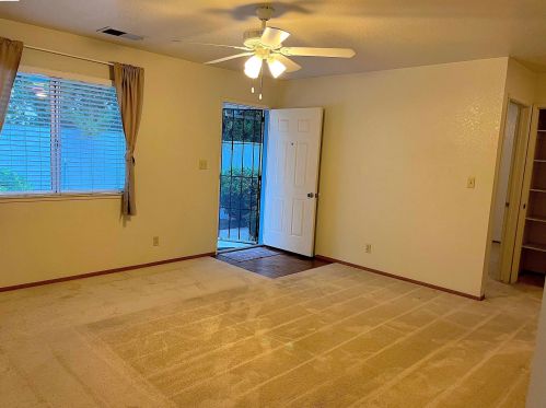 2147 Chestnut St, Livermore, CA 94551-6803