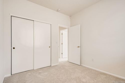 19494 58 Pl, Denver CO 80019-2027 exterior