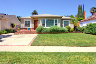 6429 Balcom Ave, Los Angeles, CA 91335-6202