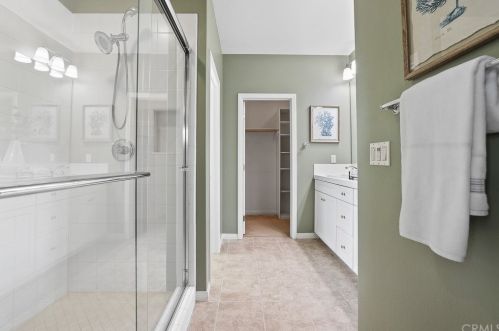 57 Kempton, Irvine CA  92620-2139 exterior