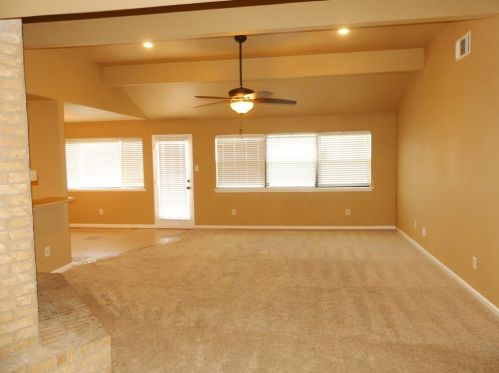 113 Suttonwood Dr, Fort Worth TX  76108-3835 exterior