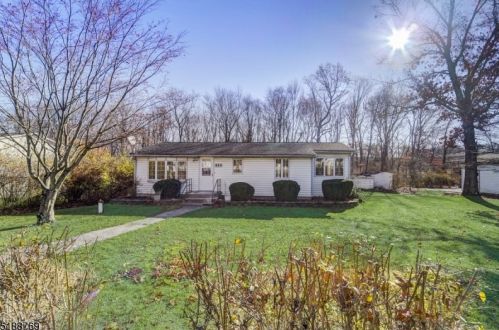 934 Hampton Rd, Fredon, NJ 07860-4335