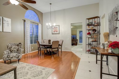 1267 Fitzgerald Rd, Simi Valley CA 93065-4480 exterior