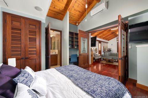 4140 Black Pt Rd, Honolulu HI  96816-4846 exterior