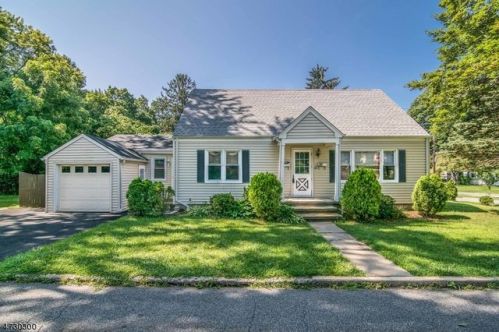 156 Prospect St, Hackettstown NJ  07840-1350 exterior