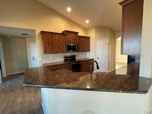 39 Mcculloch Blvd, Pueblo CO  81007-4444 exterior