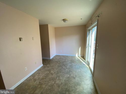 271 Center Deen Ave, Aberdeen MD  21001-2040 exterior