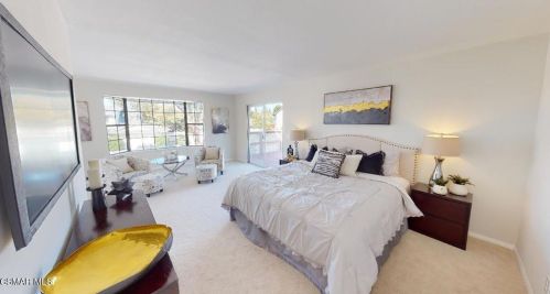 2007 Rhoda St, Simi Valley CA 93065-3539 exterior