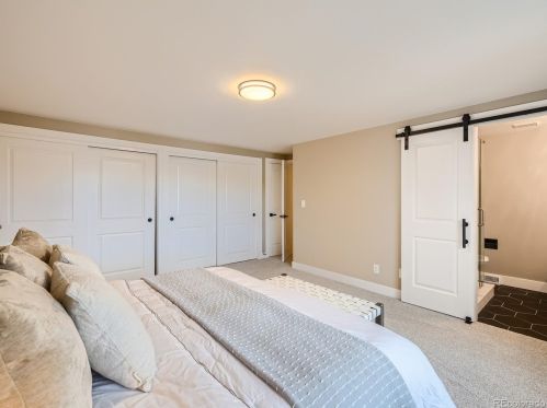 7083 Oneida Cir, Englewood CO  80112-1125 exterior