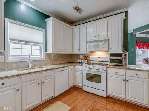 141 Wexford Ct, Stockbridge GA  30281-6306 exterior