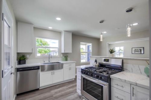 2142 Glencoe Dr, Lemon Grove, CA 91945-3715