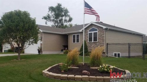 1000 Birchwood Dr, Holland, NE 68372-1426