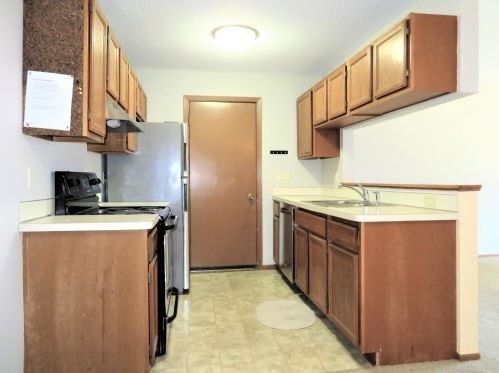 5978 Fernwood St, Saint Paul MN  55126-8462 exterior