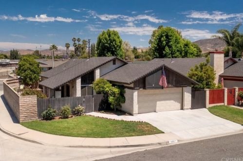 1292 Village Ct, Simi Valley, CA 93065-4312