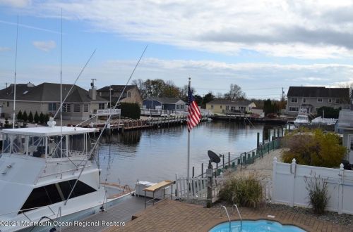 1208 Grebe Ct, Lacey, NJ 08731-5520
