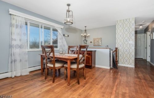3 Autumn Ln, Hackettstown NJ  07840-4704 exterior
