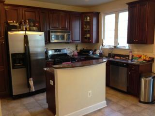 727 Hidden Marsh St, Gaithersburg MD  20877-2990 exterior