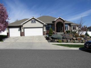 2310 Carolina Ct, Spokane, WA 99208-8689