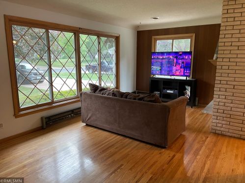 845 Cannon Ave, Saint Paul MN  55126-3831 exterior