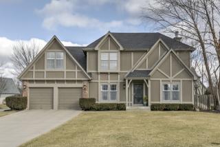 12901 Garnett Ln, Overland Park, KS 66213-3550