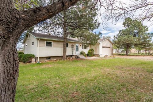 1276 28th Ln, Pueblo, CO 81006-9609