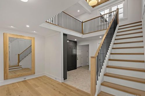 192 Sturges Ridge Rd, Wilton CT  06897-3236 exterior