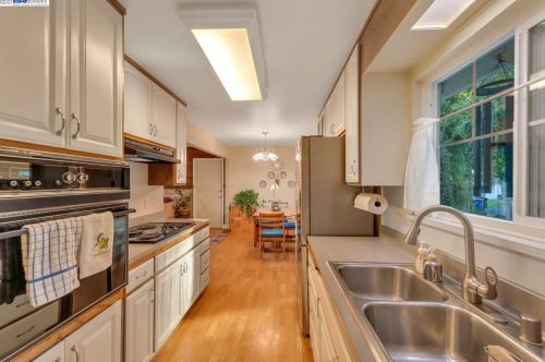 116 Hopeco Rd, Concord CA  94523-3213 exterior