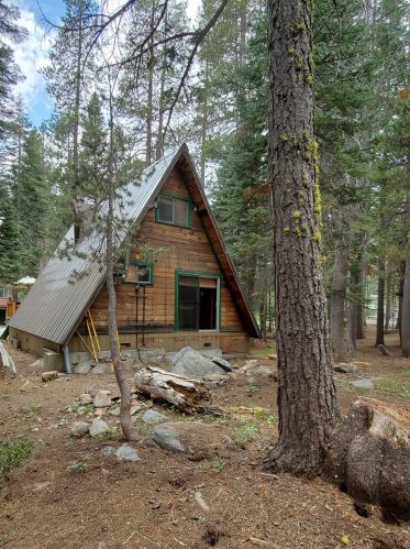 10197 Juniper Way, Truckee CA  96161-1744 exterior