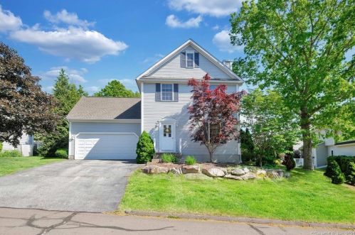 43 Highwood Cir, Colchester, CT 06415-1283