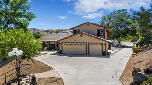 17678 Mockingbird Hill Cir, Riverside, CA 92504-9684