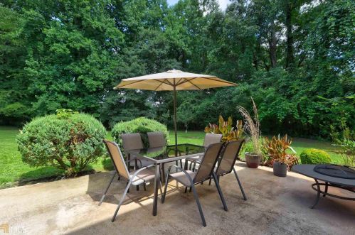 122 Arbor Cove Way, Stockbridge GA  30281-6443 exterior