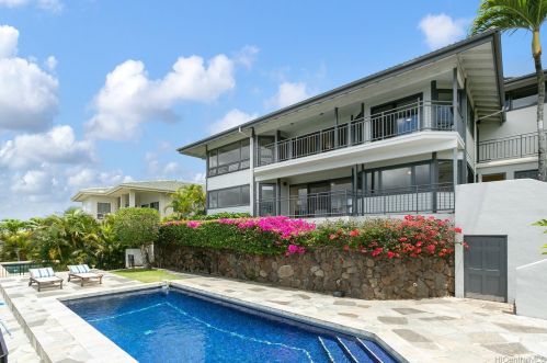 825 Puuikena Dr, Honolulu HI  96821-2564 exterior