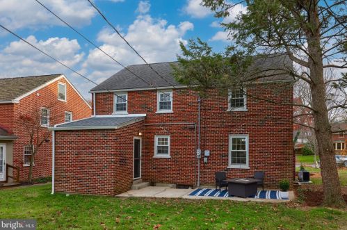 975 Salisbury Ct, Lancaster PA  17601-5163 exterior