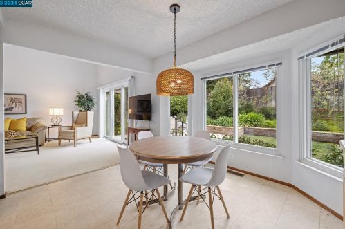 404 Saddlebrook Ln, Concord CA  94523-1614 exterior